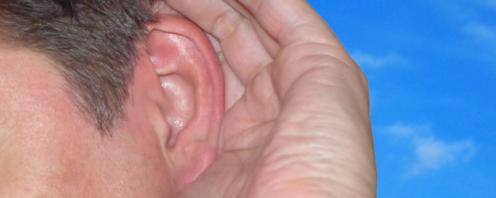Hörverstärker und selbstangepasste Hörgeräte