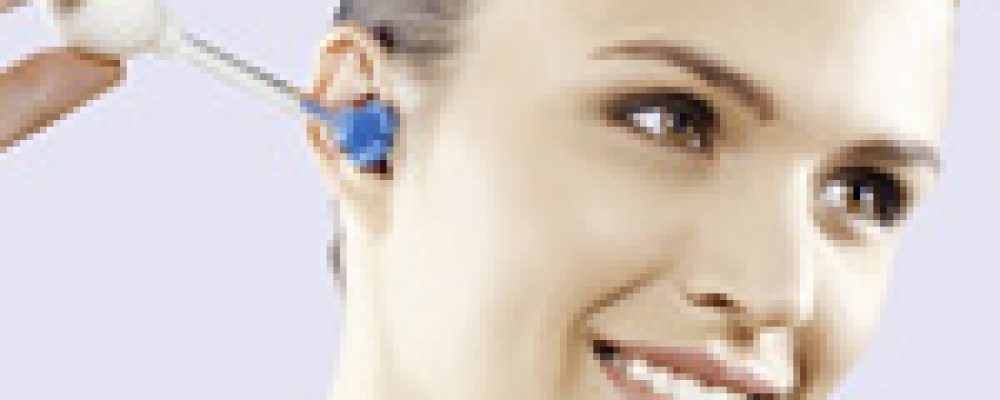 Ohrenreinigung mit der earshower/Ohrdusche